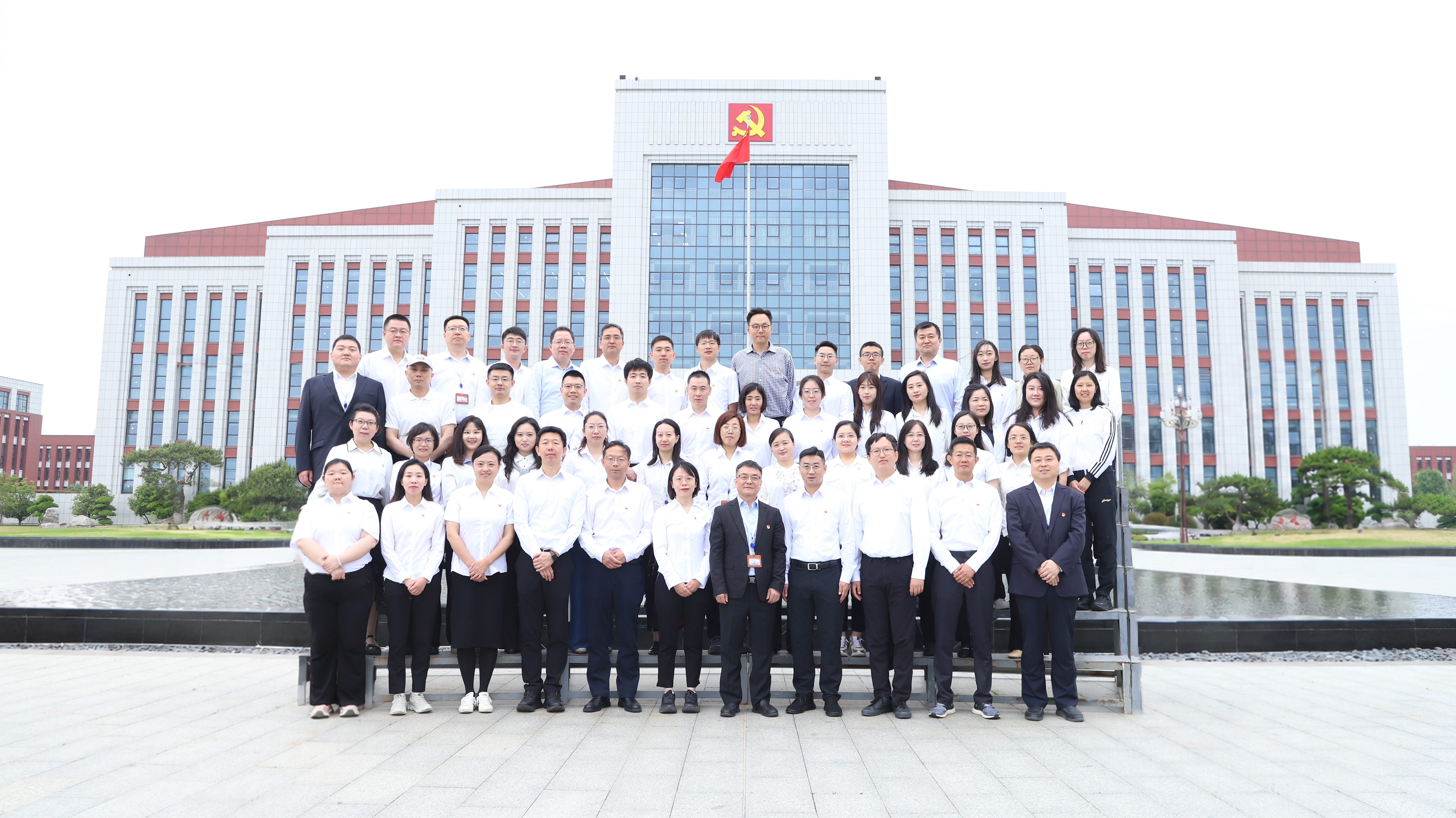 2026年5月7日中邮证券直属机关党性教育培训班合影 (2).jpg